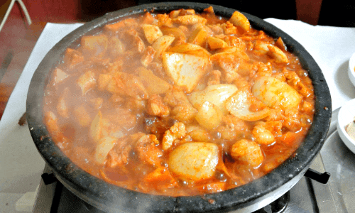 더쿠 - 부산 깡통시장 아래 먹자골목에 가면 먹을 수 있는 것