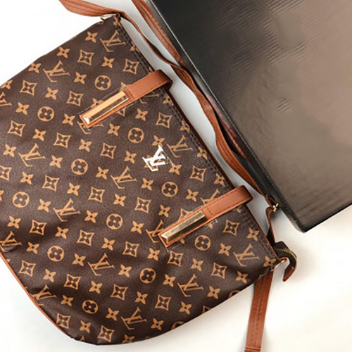 Clutch-Bag-Lv-Motif-Brown-400x500.jpg