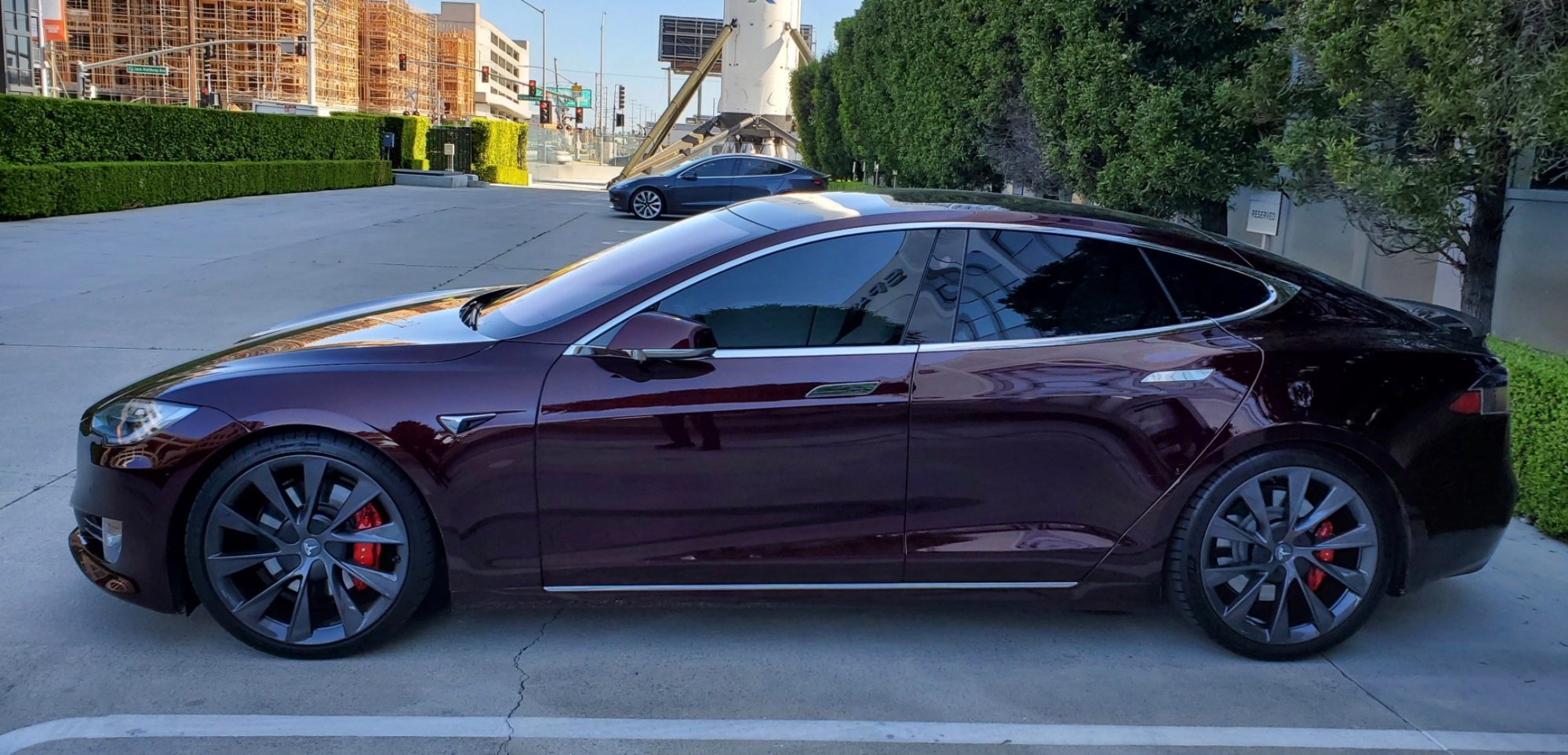 Elon-Musk-Tesla-Model-S-prototype-color.jpg