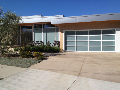 Glass-garage-maches-house.jpg