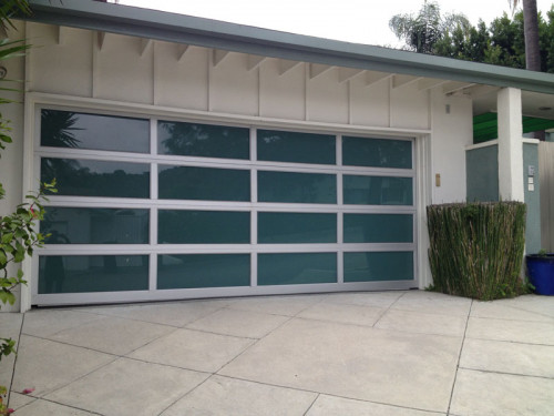 Modern-glass-garage-door.jpg