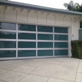 Modern-glass-garage-door