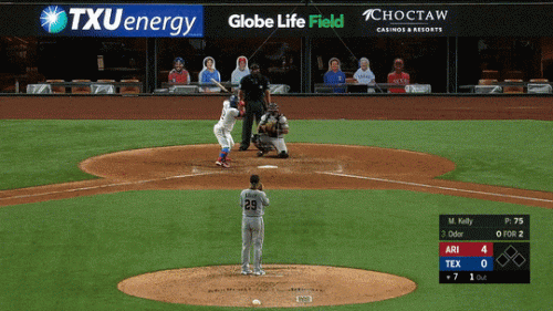 Roogie-solo-HR-1-vs-AZ-7-28-2020.gif