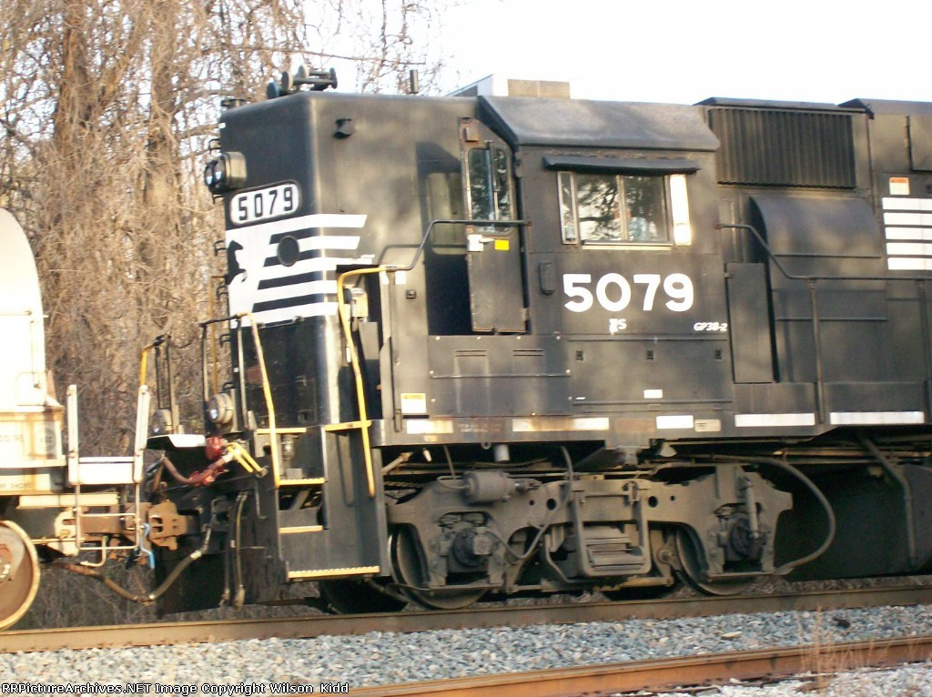 SPbt9.jpg