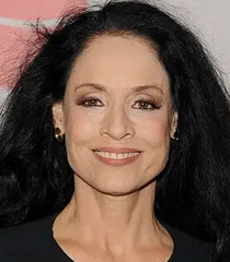 Sonia-Braga.jpg