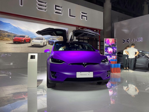 Tesla model X purple 4