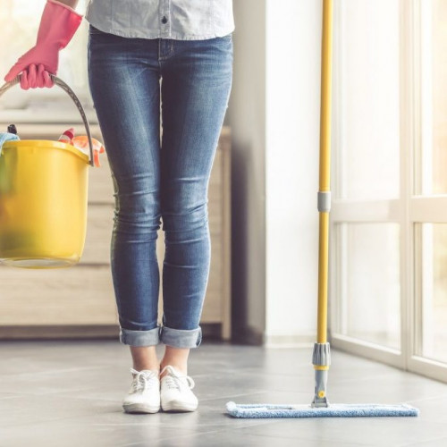 bigstock-Woman-Cleaning-Her-House-155508278-1024x684-circle.jpg