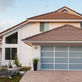 clear-and-white-lam-garage-gate