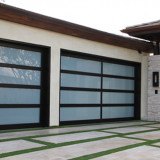 elegant-glass-garage-door