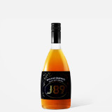 free-whiskey-bottle-mockup---www.mockupgraphics.com