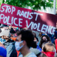 stop200.jpg